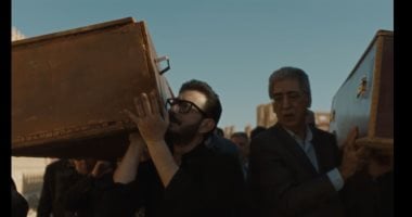 لعبة وقلبت بجد الحلقة 10.. انهيار أحمد زاهر أثناء دفنة زوجته وابنه