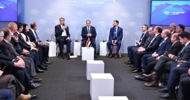 الرئيس السيسى يؤكد لقادة الأعمال الدوليين اهتمام الدولة بالتحول الرقمي وتوطين الصناعة