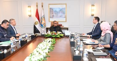 محافظ جنوب سيناء يشدد على ضرورة سرعة الانتهاء من المشروعات الجارية 