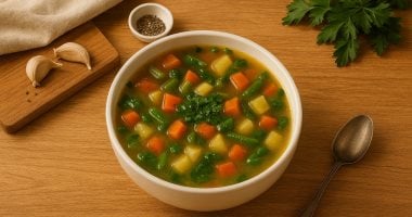 خليها على فطارك.. شوربة الخضار تعزز مناعتك وتمنع الانتفاخ خليها على فطارك.. شوربة الخضار تعزز مناعتك وتمنع الانتفاخ