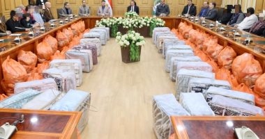 محافظ المنوفية يقرر صرف مساعدات مالية وعينية بنصف مليون جنيه لحالات إنسانية