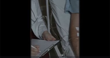 واقعة غريبة.. كانوا هيبصموه على بيع ممتلكاته وهو في العناية المركزة.. فيديو