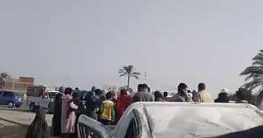 إصابة 7 أشخاص إثر انقلاب سيارة زفة عروس بالإسماعيلية 