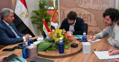 وزير السياحة يروج لزيارة مصر بعقد لقاءات مع وسائل الإعلام الإسبانية
