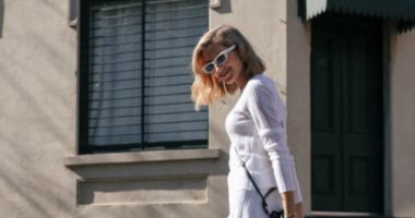 5 إطلالات أنيقة ومريحة لو زهقتى من الجينز.. اختارى اللى يناسبك