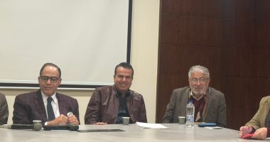 نقاد وفنانون يلقون الضوء على محطات حياة محمود مختار بمعرض الكتاب