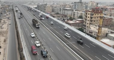 بشرى للقادمين إلى الإسكندرية.. بدء التشغيل التجريبى لكوبرى «العامرية» بعد الانتهاء من أعمال التطوير والتوسعة.. الكوبرى أصبح بطول 1200 متر ويتسع 5 حارات فى كل اتجاه.. يساهم فى رواج السياحة الداخلية