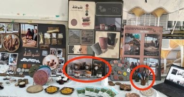 «شوشة» من غيطانا لقلب بيتنا.. طلاب كلية الفنون التطبيقية جامعة بنى سويف يصنعون أطباق وعلب وحوامل من أوراق الذرة.. ثلاث طالبات يحولن أوراق النباتات إلى خط إنتاج لتصنيع منتجات صديقة للبيئة بدلا من حرقها.. صور