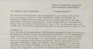 وثيقة تأسيس شركة آبل تحصد 2.5 مليون دولار فى مزاد كريستيز