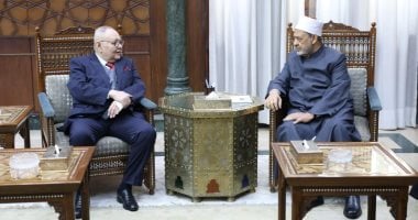 رئيس مجلس الدولة يزور شيخ الأزهر