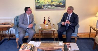 سفير مصر فى ألمانيا الدكتور محمد البدري لـ اليوم السابع: علاقات خاصة وقوية تجمع بين القاهرة وبرلين.. 3 مليارات يورو حجم الإستثمار الألماني عبر 1700 شركة فى مصر.. ومساعي لمضاعفة الصادرات المصرية لألمانيا