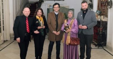 وزير الثقافة يلتقى وفد جائزة بريكس الأدبية الدولية ويؤكد دورها البارز