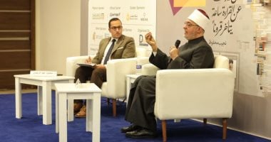 رسالة من المفتى للشباب: التطور التكنولوجى يقتضى التعامل الواعى