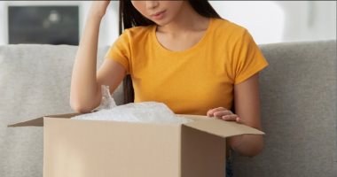 صينية ترفع دعوى بعد اكتشاف خيانة زوجها الراحل وتحويله 2.8 مليون دولار لعشيقته