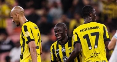 كانتي يحتفل بفوز اتحاد جدة