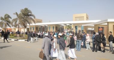 فى يومه الخامس.. توافد زوار معرض القاهرة الدولى للكتاب فى دورته ال57