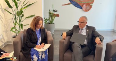 وزير الرى يلتقى مبعوثة المياه الفنلندية فى السنغال