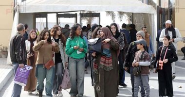 توافد الجمهور على معرض القاهرة الدولى للكتاب فى يومه السابع