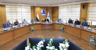 رئيس جامعة كفر الشيخ: منح درجات علمية وتعيين 95 أساتذة مساعدين ومدرسين