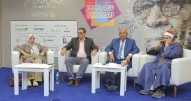 تلاوة لا تشبه سواها.. معرض الكتاب يحتفي بتراث الشيخ محمد رفعت