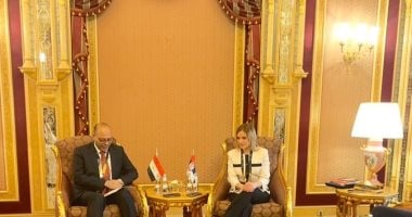 وزير العمل يلتقى نظيرته الصربية