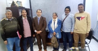 وكيل وزارة العمل بالأقصر يناقش خطط المديرية لمواجهة المعوقات لقيادات المديرية