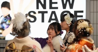 فعاليات كرنفال بلوغ سن الرشد فى اليابان