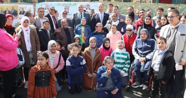 محافظ القليوبية يشهد احتفالية "قادرون باختلاف" بنادى السلام ببنها