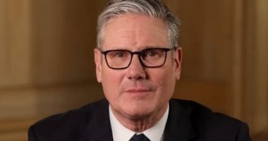 ستارمر يؤكد تركيزه على المصلحة الوطنية مع بدء زيارته إلى الصين