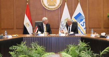 وزير التعليم العالى يترأس اجتماع مجلس إدارة هيئة تمويل العلوم والتكنولوجيا والابتكار