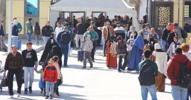 بدء توافد الجمهور على معرض القاهرة الدولى للكتاب فى يومه السابع