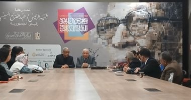 السيد فليفل: أوروبا تعامل أفريقيا بـ«صيغ استعمارية» ولا بديل عن الاستقلال الحقيقى