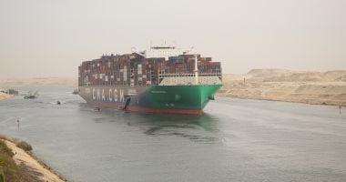 قناة السويس تشهد عبور سفينة الحاويات العملاقة CMA CGM SEINE 