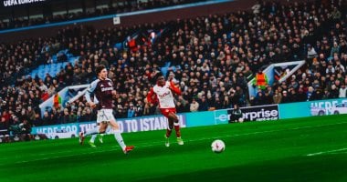 أستون فيلا ضد سالزبورج.. الفيلانز يتأخر بهدف فى الشوط الأول بالدوري الأوروبي