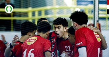 فريق الكرة الطائرة بالنادي الأهلي 