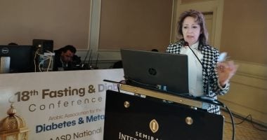 أستاذ باطنة توصى بضبط مستوى السكر قبل بدء صيام رمضان