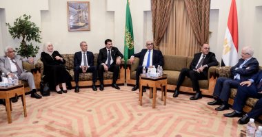 ياسر الحفناوى يبحث مع وزير العمل أوضاع المصريين بالسعودية