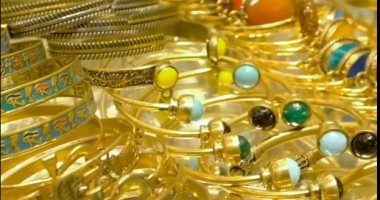 انفجار فقاعة الذهب.. وقف التسعير فى سوق الصاغة هل نشترى أم نبيع الآن؟ فيديو