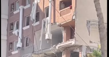 إيران تتحدى أسطول ترامب بمناورات «الذخيرة الحية» بمضيق هرمز.. وتهدد: ردنا سيمتد لقلب تل أبيب.. انفجارات غامضة جنوب إيران وظهور المرشد لأول مرة منذ التصعيد.. إسرائيل تمد أمريكا بمعلومات عن صواريخ طهران