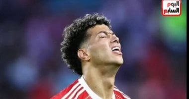 إمام عاشور يظهر فى التتش لتنفيذ عقوبة التدريب منفرداً.. فيديو