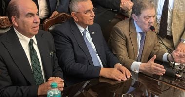 رسميا الدكتور عبدالسند يمامة يسلم رئاسة حزب الوفد للدكتور السيد البدوي 