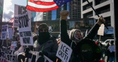 الاحتجاجات تعم أمريكا بسبب حملة ترامب ضد الهجرة.. ما القصة؟