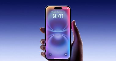 لمنافسة Gemini 3 ... آبل تطور نسختين من Siri بمستويات ذكاء غير مسبوقة