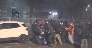 مواجهات دامية فى تورينو أسفرت عن إصابة 30 متظاهرا و11 شرطيا.. فيديو