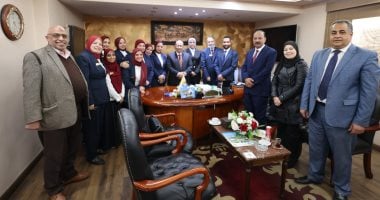 رئيس مياه القاهرة يُكرّم خدمة عملاء مصر الجديدة