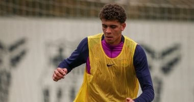 حمزة عبد الكريم يشارك في تدريبات برشلونة أتلتيك لأول مرة