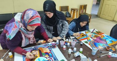 مقتطفات حرفية.. ورش فنية تترجم هوية الفيوم ضمن فعاليات قصور الثقافة