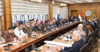 محافظ الدقهلية يترأس اجتماع مناقشة المخططات الاستراتيجية للمنصورة وميت غمر والجمالية