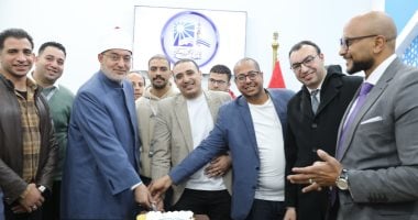 مفتي الجمهورية يشكر القائمين على جناح دار الإفتاء المصرية في معرض القاهرة الدولي للكتاب