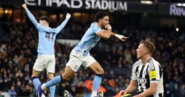 عمر مرموش يزين التشكيلة المثالية لنصف نهائي كأس الرابطة الإنجليزية